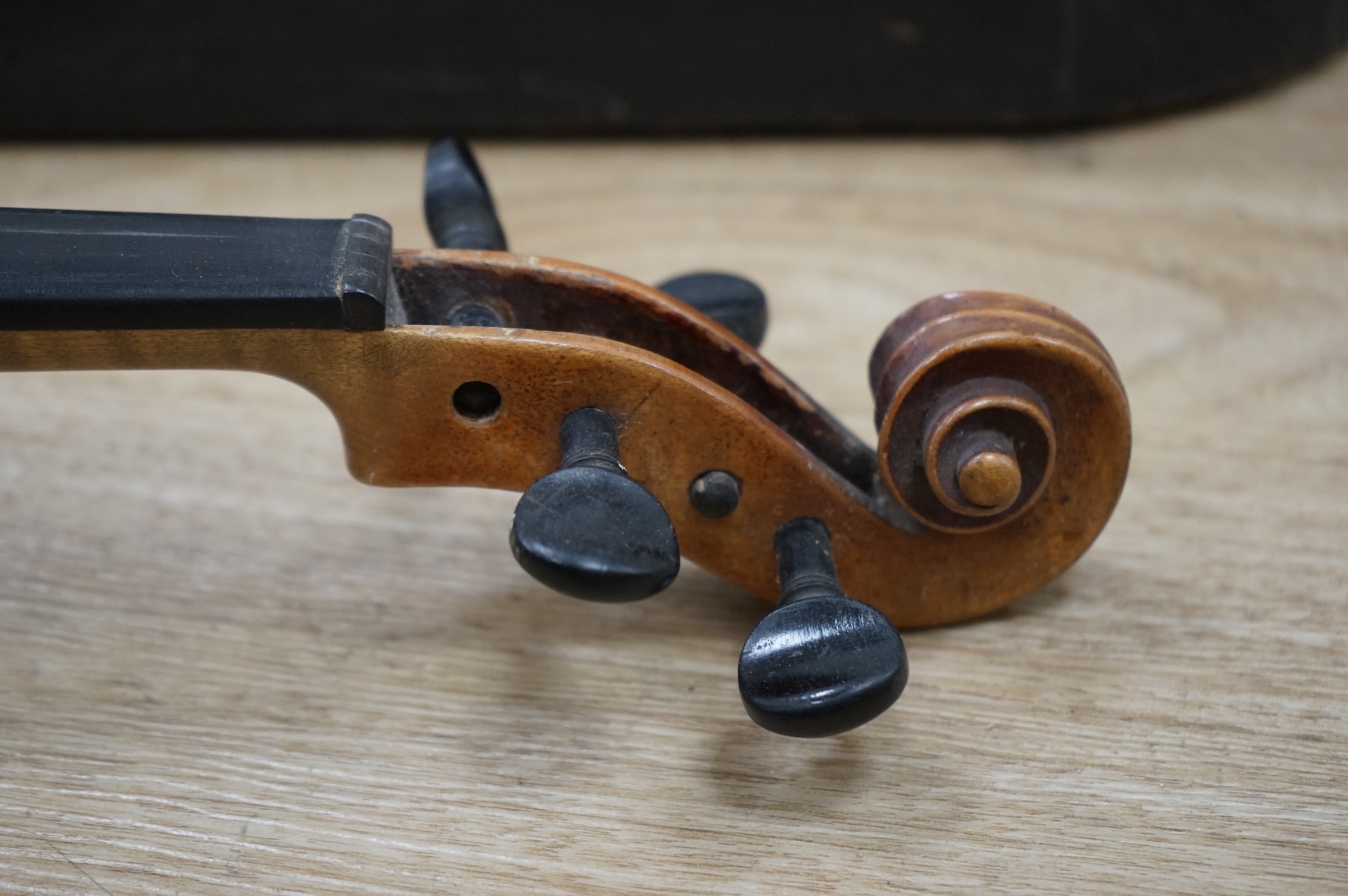 A late 19th century German violin (c.1880), with label reading ‘Georg Krywalski 1917’, in wood case.